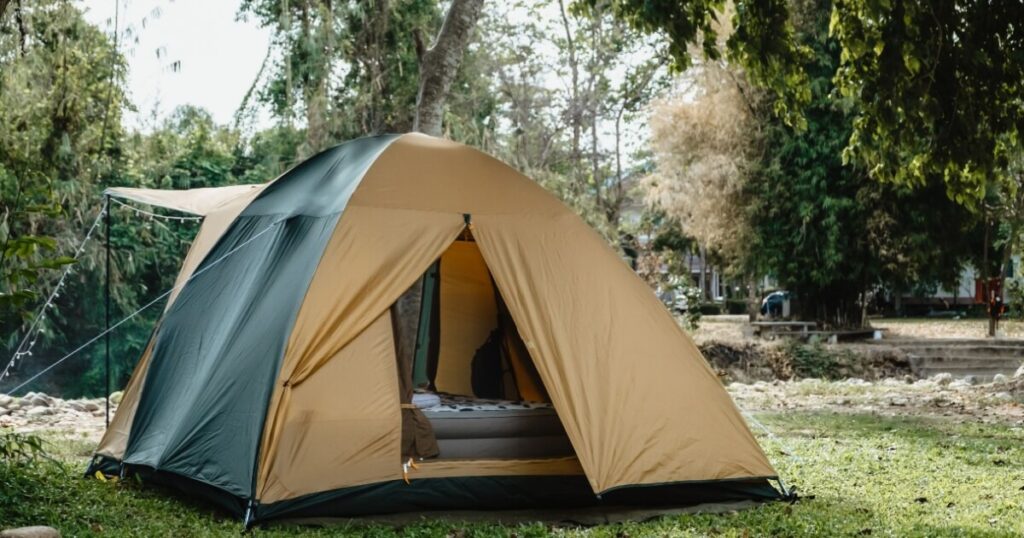キャンプ用品を安く買う方法とは？方法別メリット・デメリットや注意点を解説
